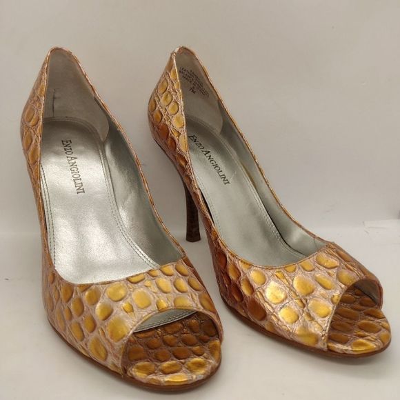 Enzo Angiolini Maylie. Gold Embossed Faux Croc Open Toe Pump. 3.5" Heel Size 7M. - Picture 2 of 7